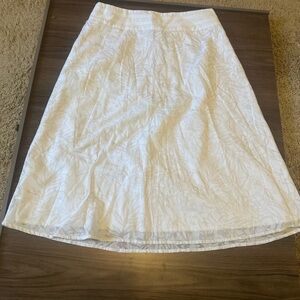 Croft & Barrow Skirt Size 10 White Beige Floral Lined A-Line (M20)